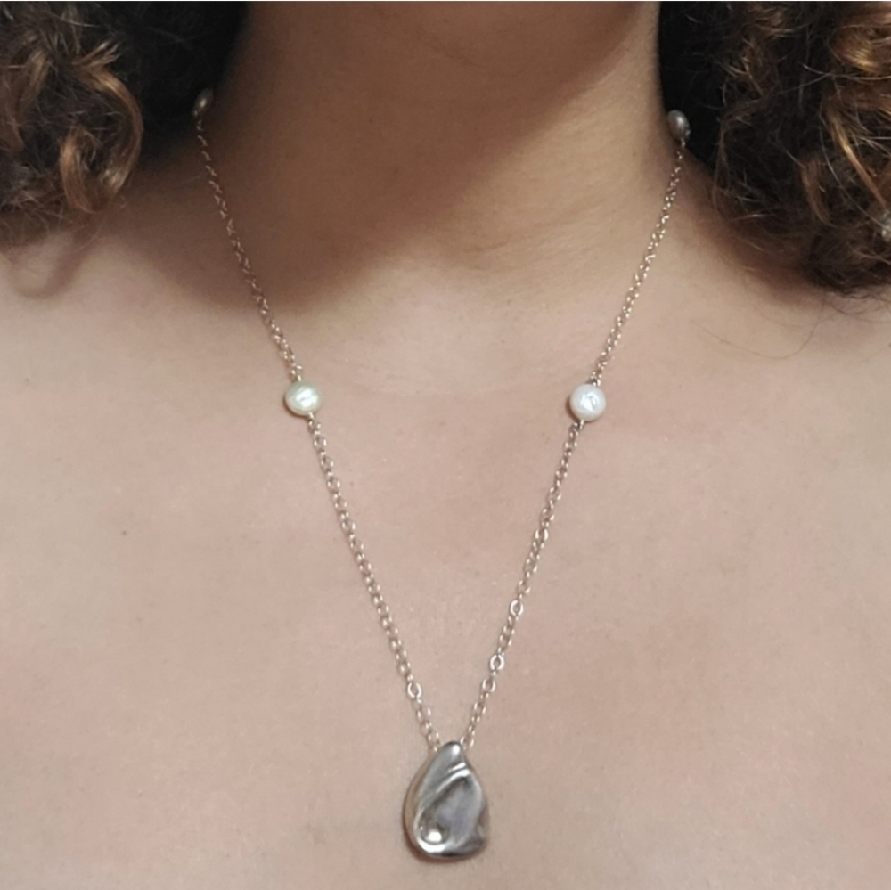 Sterling Silver Modern Style Pendant & Silver Chain w/ Flat Biwa Pearls - Picture 5 of 5